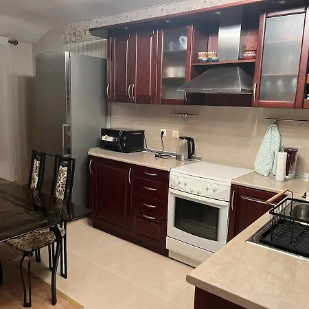 Spacious 2-bedroom Oasis In Διαμέρισμα Βάρνα