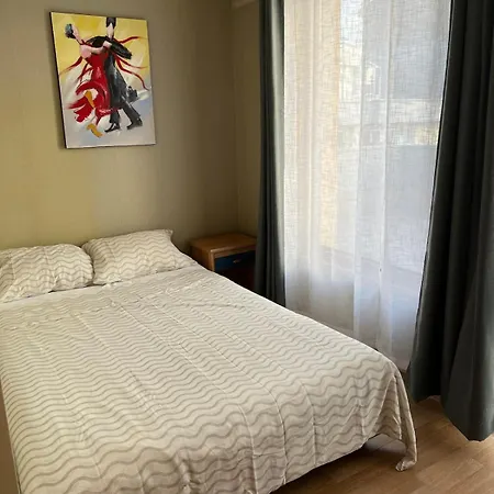 Spacious 2-bedroom Oasis In * Βάρνα